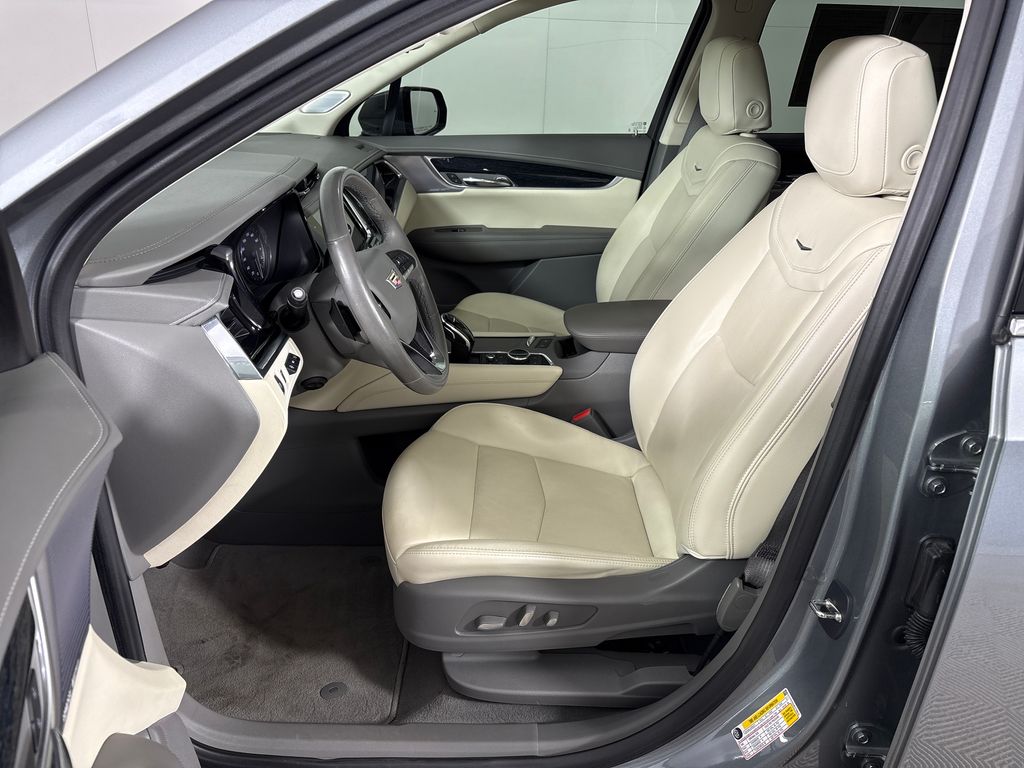 2024 Argent Silver Metallic Cadillac XT6 Premium Luxury FWD SUV