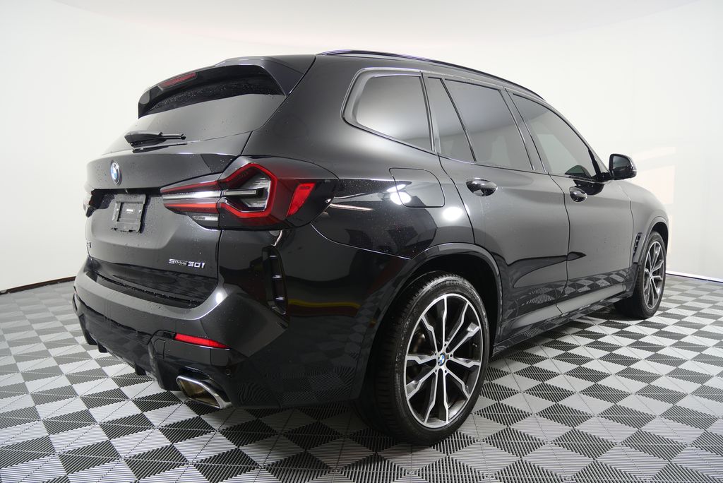 Thumbnail: 2022 BMW X3 - 3