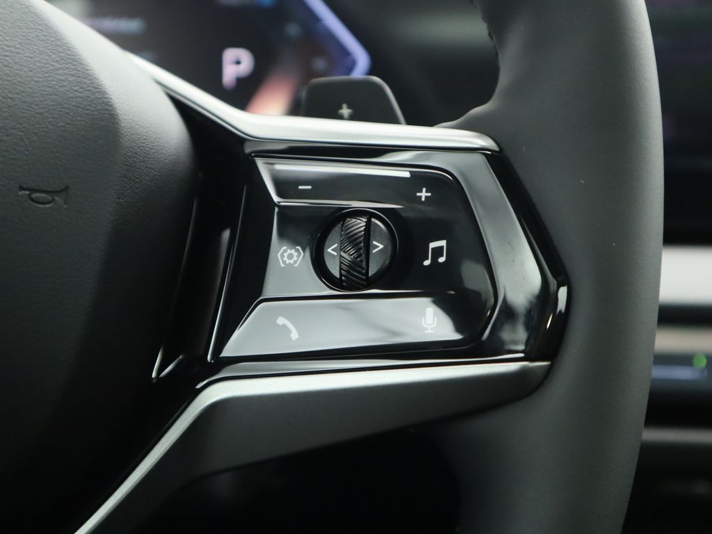 Thumbnail: 2026 BMW X3 - 13