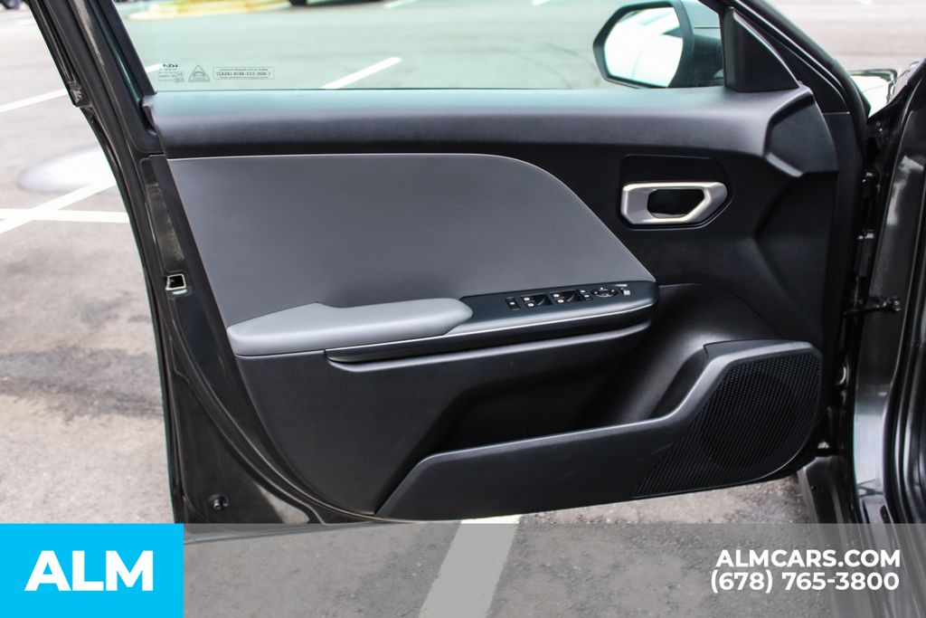 Used 2025 Gray Kia LXS image 37