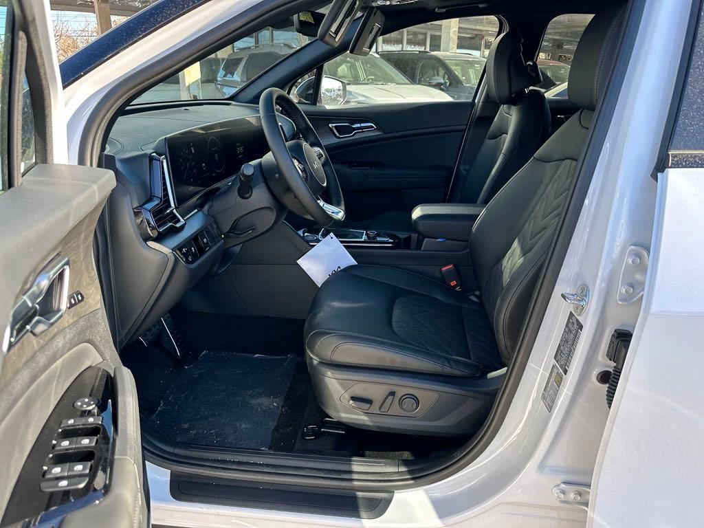 2025 Kia Sportage X-Pro photo