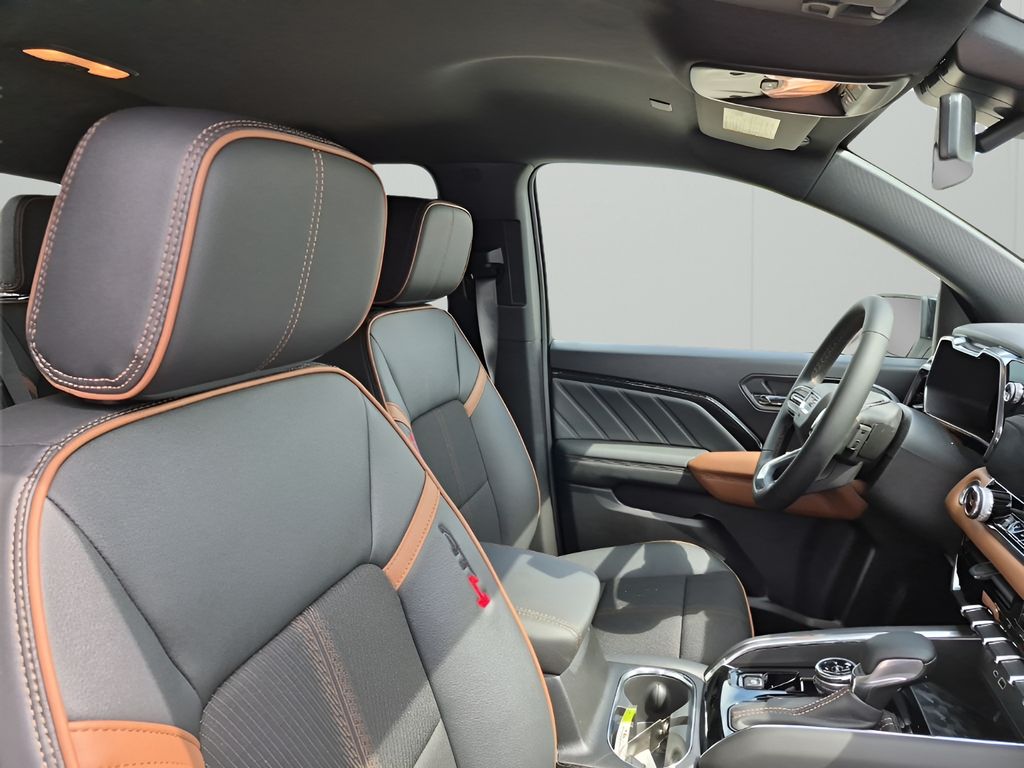 New 2026 White GMC AT4 image 15