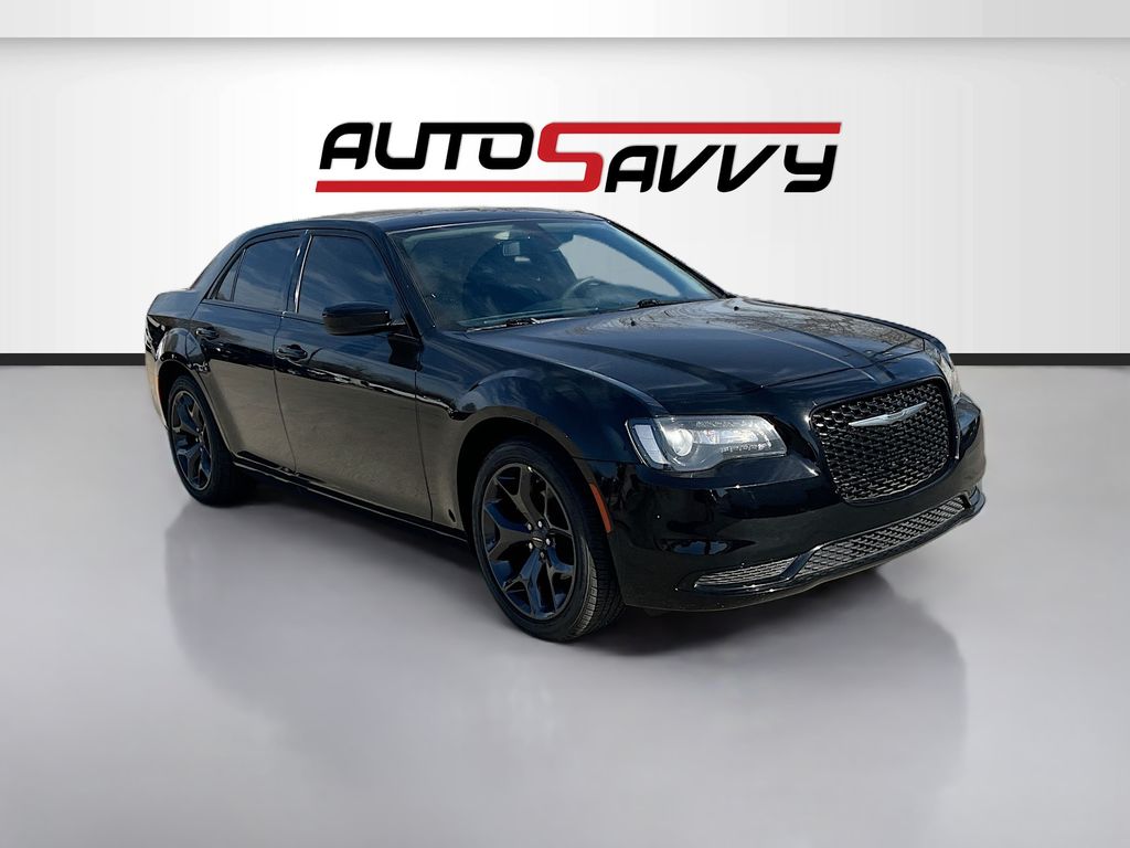 2022 Chrysler 300 Touring