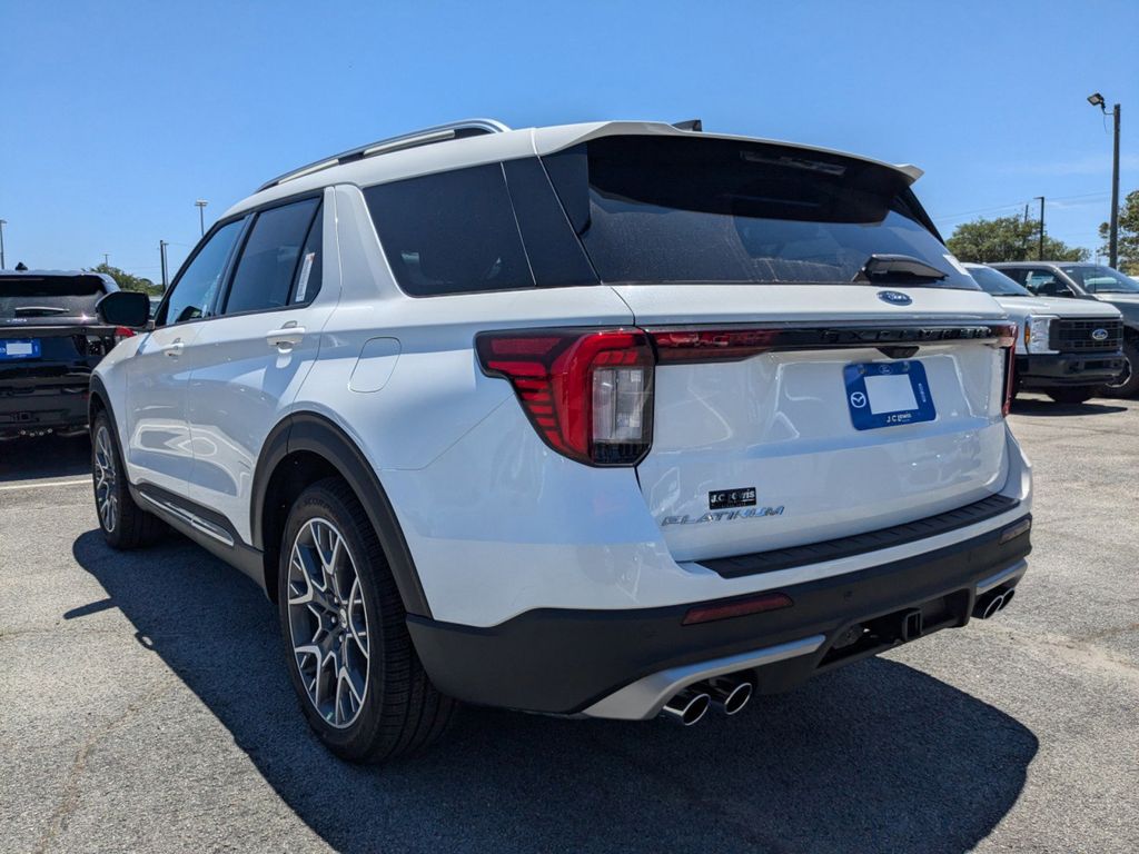 2025 Ford Explorer Platinum