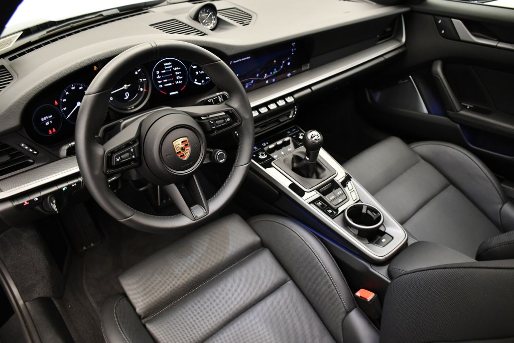Thumbnail: 2024 Porsche 911 - 4