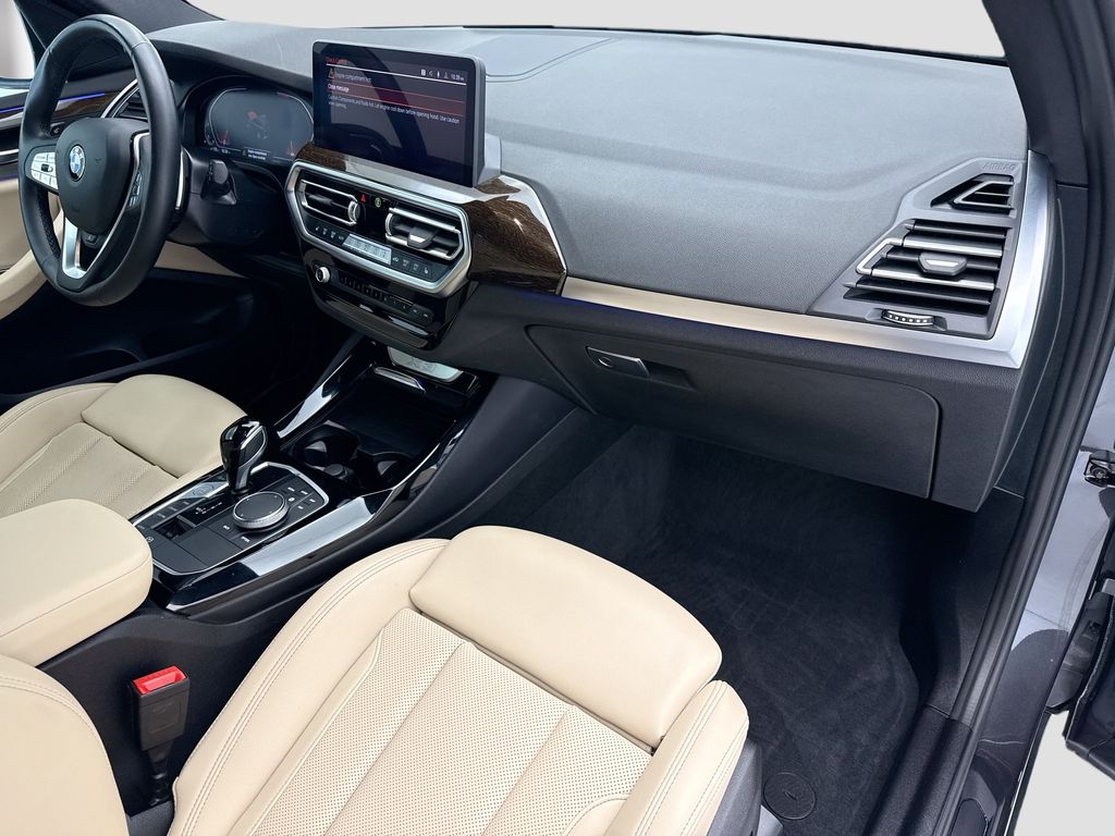 Thumbnail: 2023 BMW X3 - 16