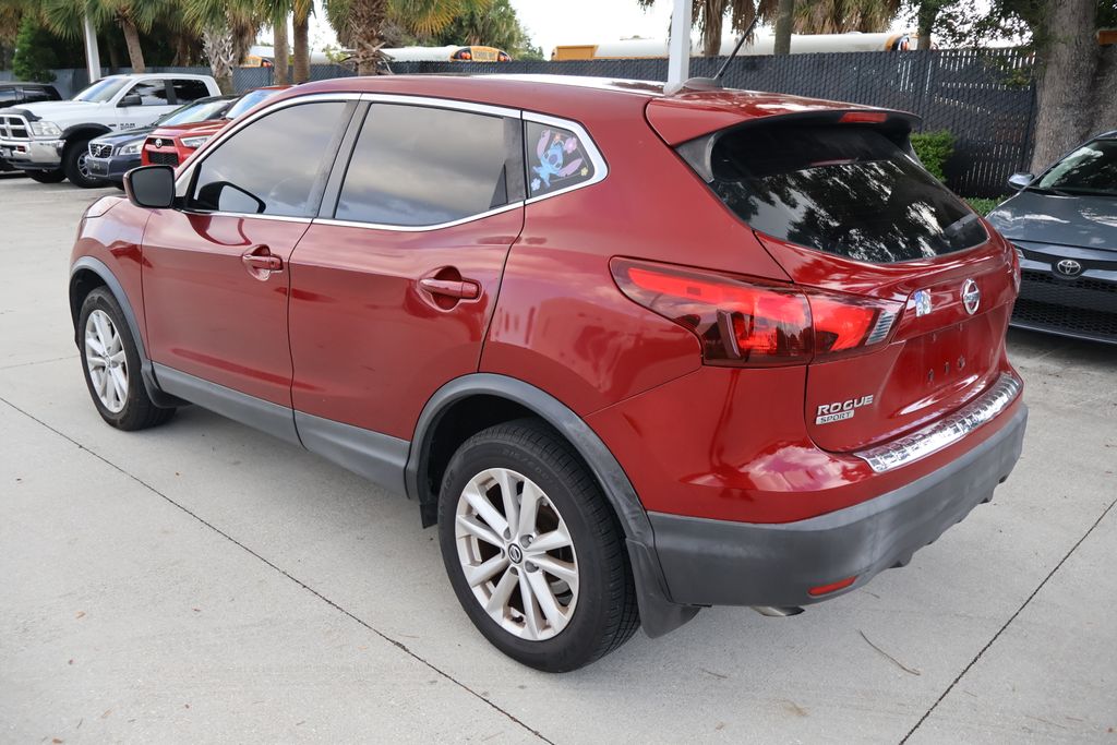Thumbnail: 2019 Nissan Rogue Sport - 7