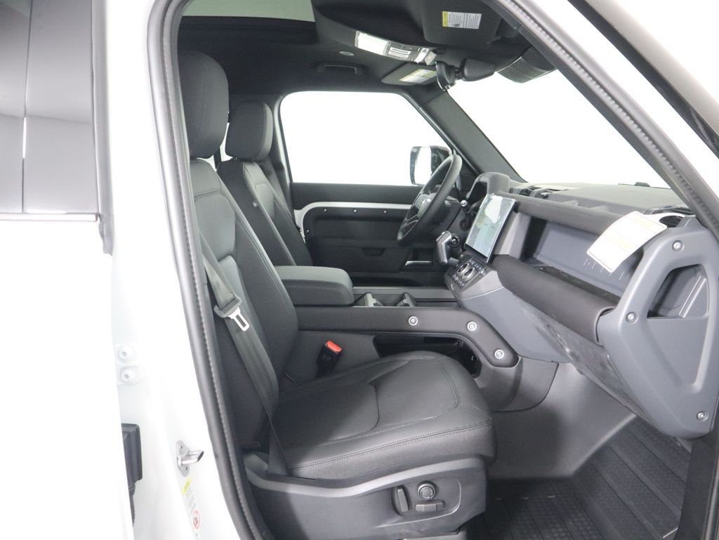 Thumbnail: 2026 Land Rover Defender - 20