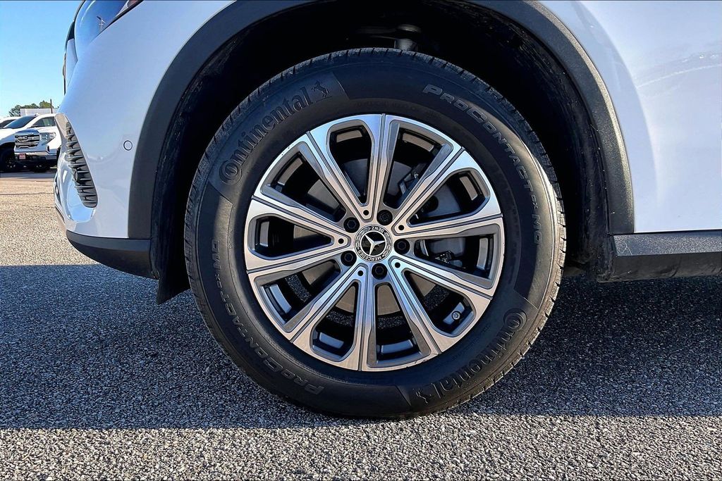 Used 2024 Mercedes-Benz GLC GLC 300 4D Sport Utility