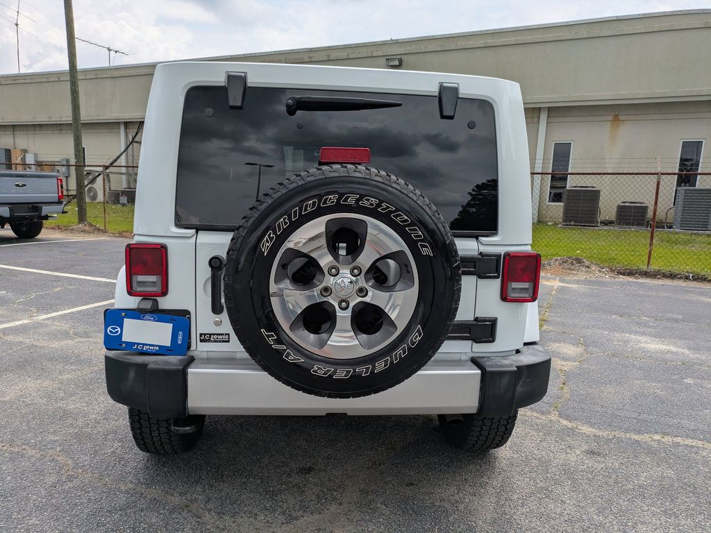 2017 Jeep Wrangler Unlimited Sahara 4x4