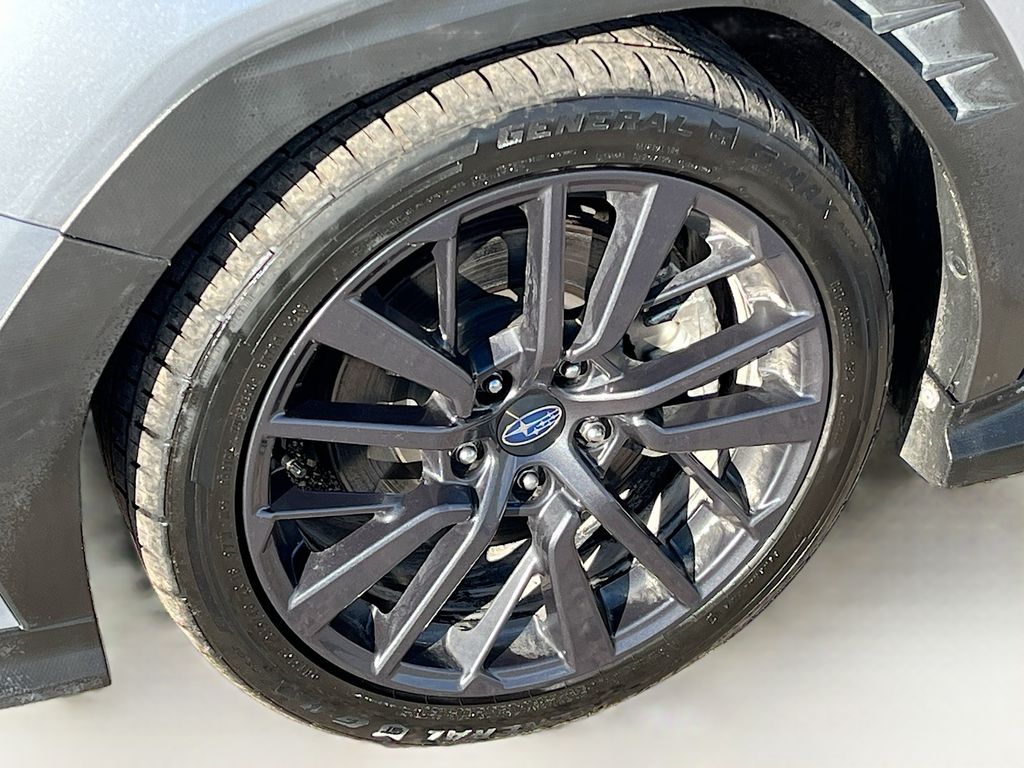 Used 2025 Silver Subaru Premium image 29