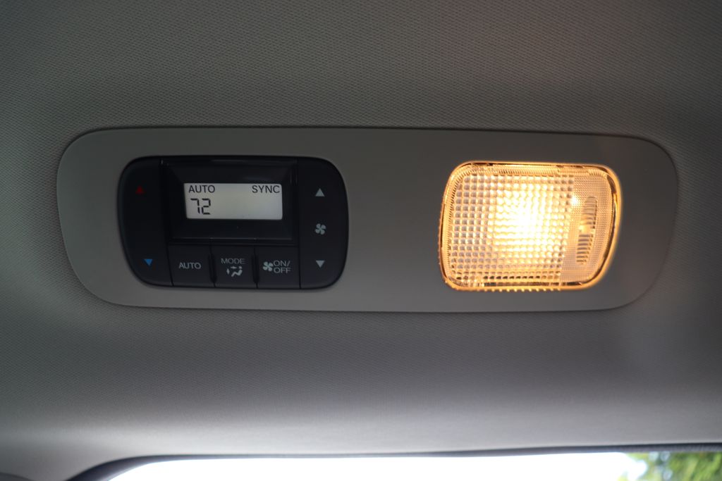 Thumbnail: 2026 Honda Odyssey - 16