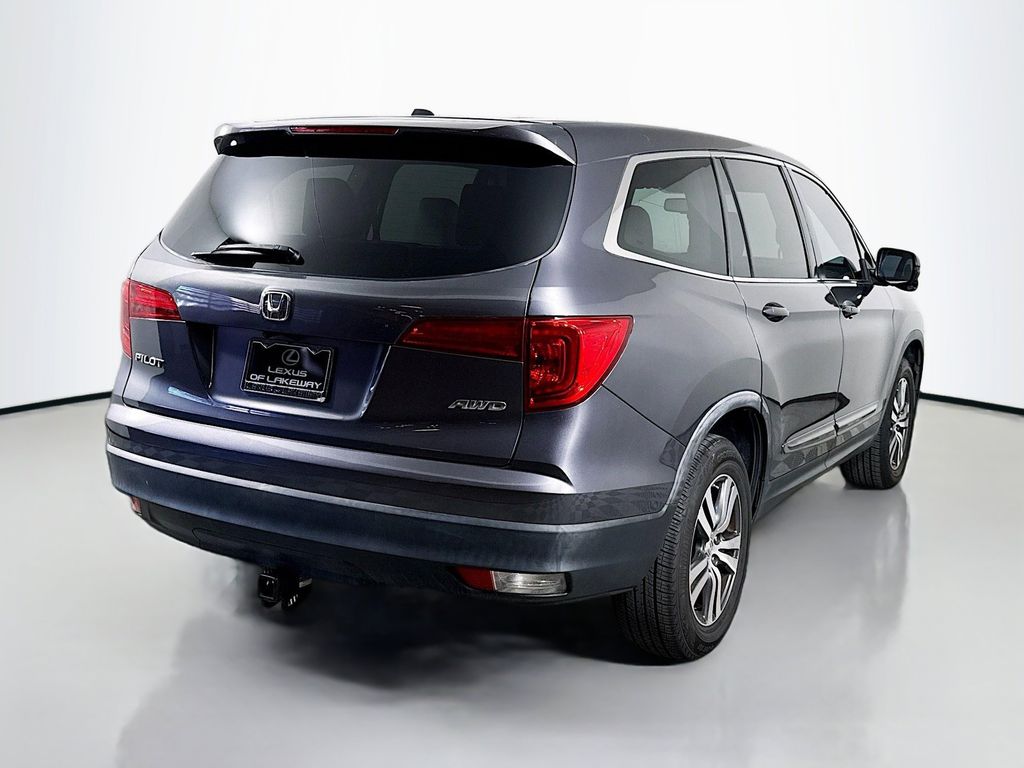 Thumbnail: 2017 Honda Pilot - 5