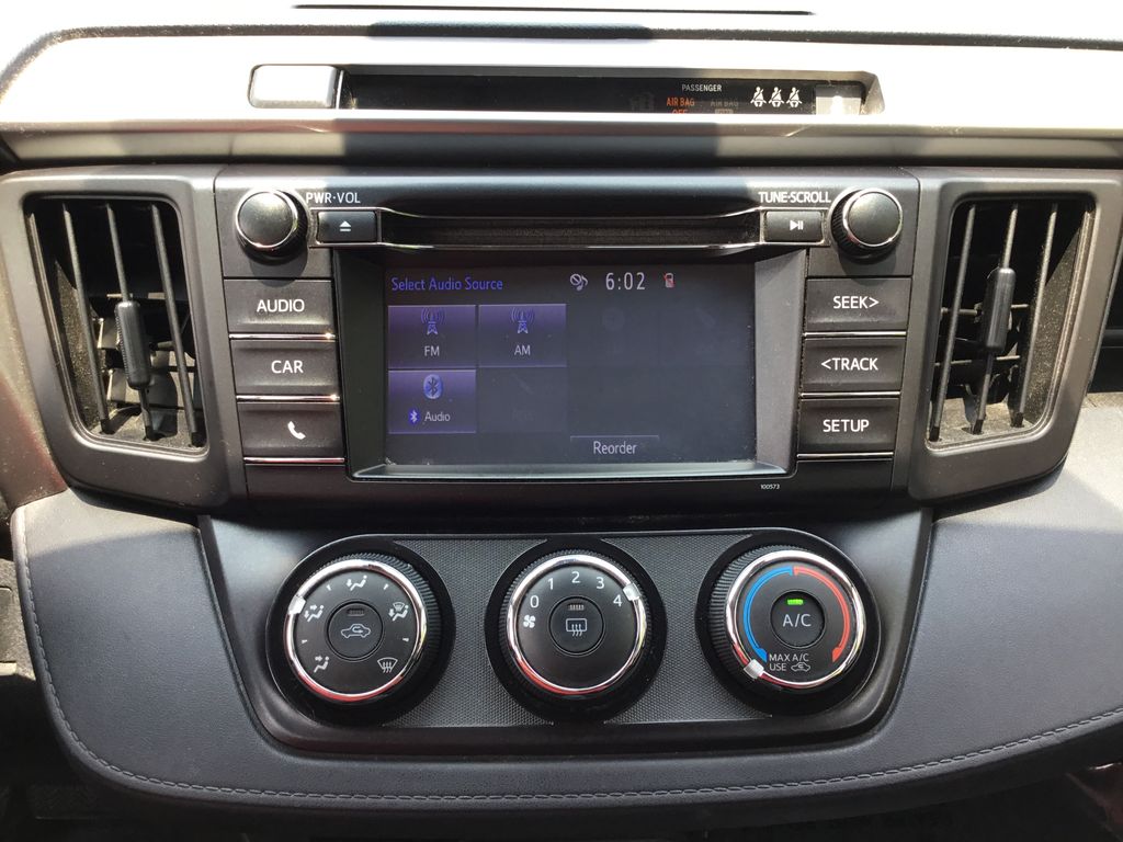2018 Toyota RAV4 LE 17