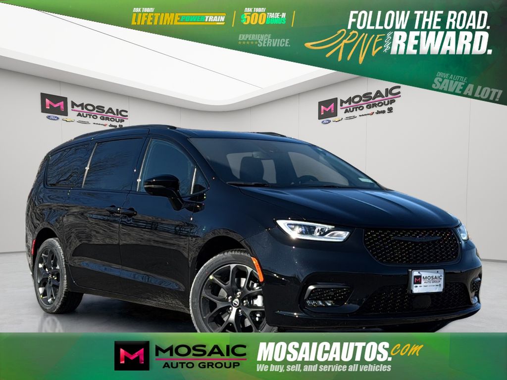 New 2026 Chrysler Pacifica Select Vans