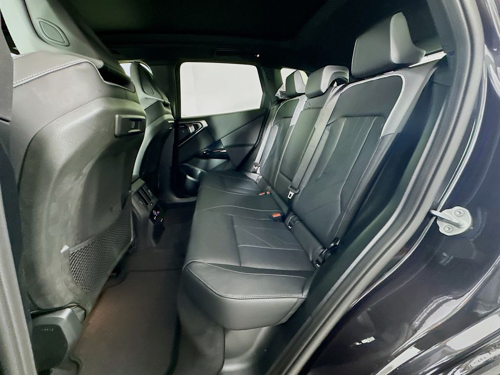 Thumbnail: 2026 BMW X3 - 17