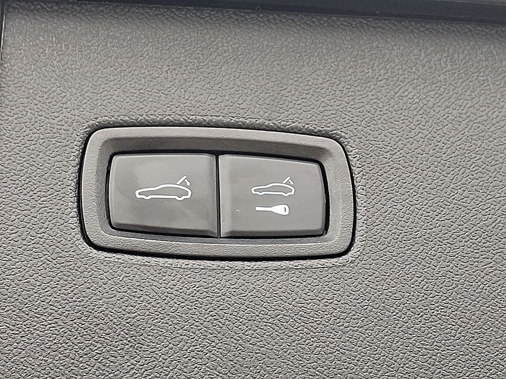 Thumbnail: 2023 Porsche Cayenne - 31