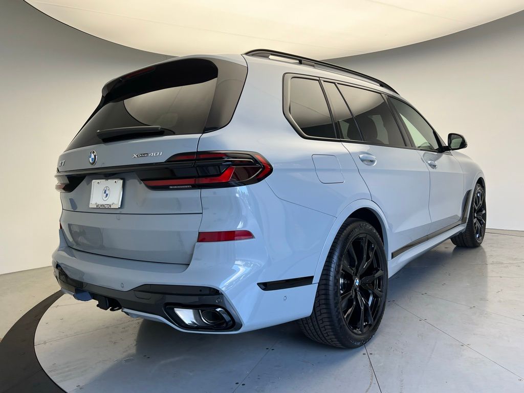 Thumbnail: 2026 BMW X7 - 3