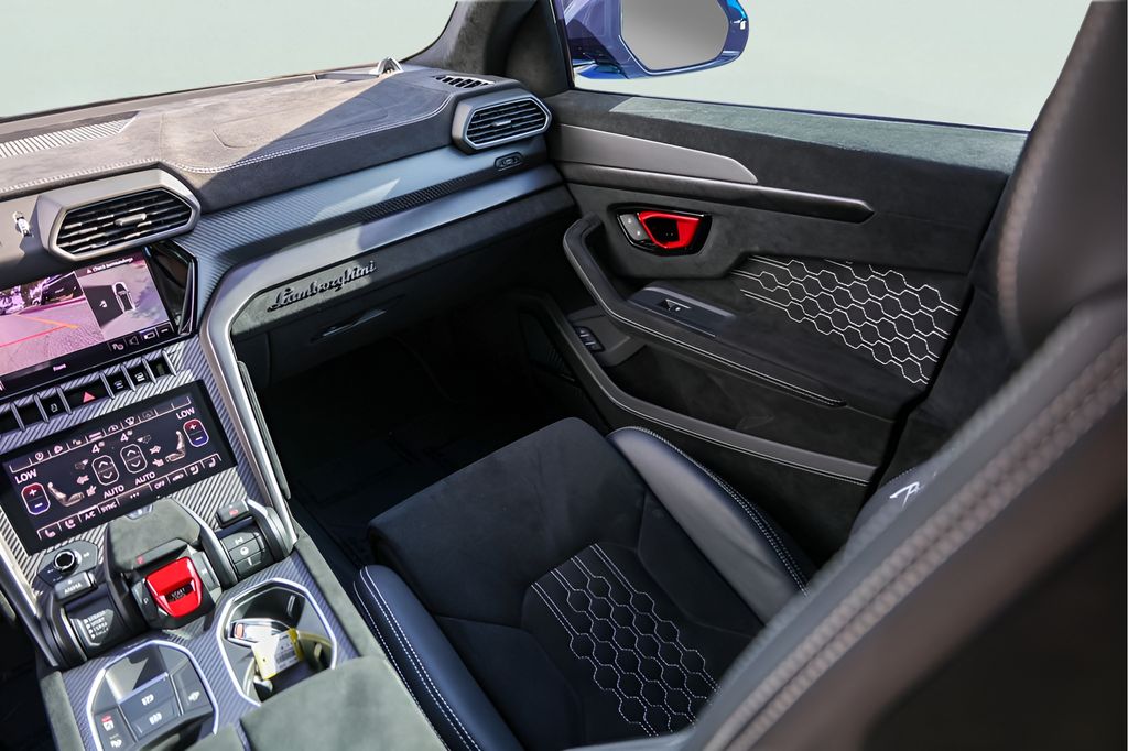 Used 2024 Blue Lamborghini Performante image 32