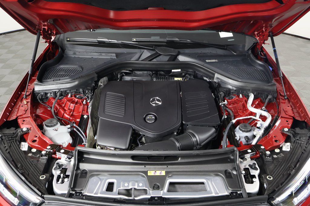 2025 Mercedes-Benz GLC 300 9