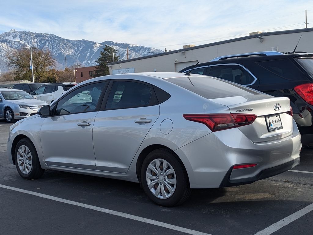 2020 Hyundai Accent SE 6