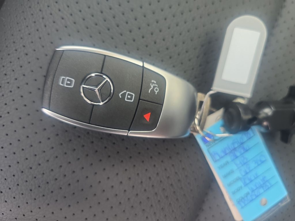 2026 Mercedes-Benz GLE GLE 350 White at John Sisson Motors