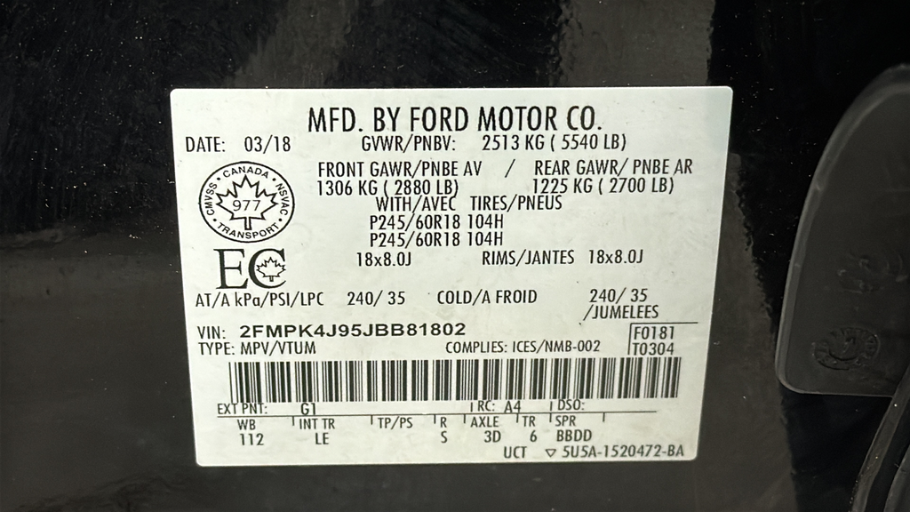 Used 2018 Shadow Black Ford SEL image 28