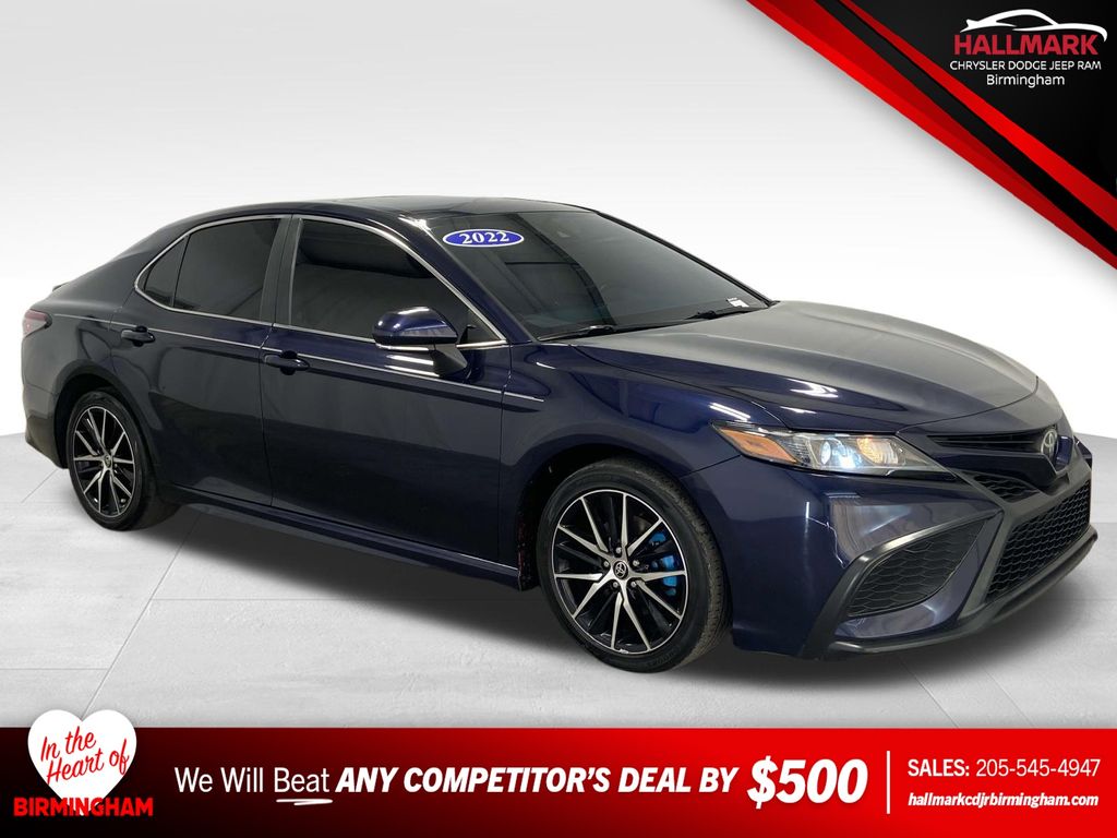 2022 Toyota Camry SE