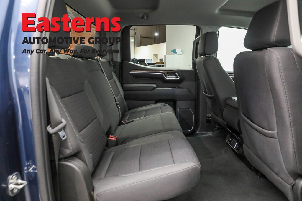 Used 2022 Blue Chevrolet LT image 23