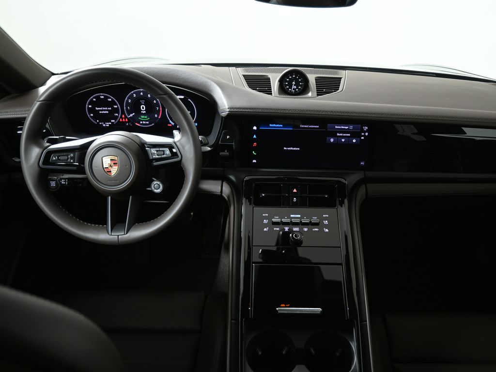 Thumbnail: 2026 Porsche Panamera - 16