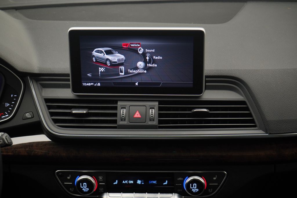 Thumbnail: 2019 Audi Q5 - 11