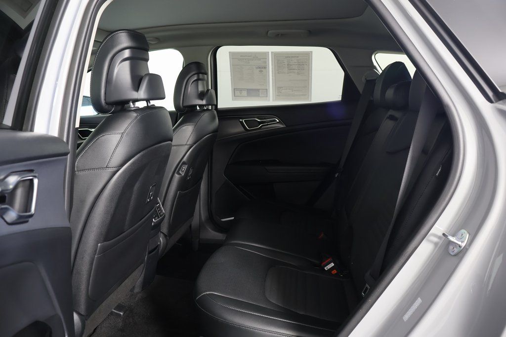 Thumbnail: 2025 Kia Sportage - 11