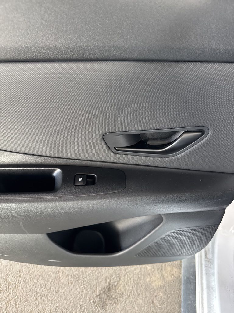 Thumbnail: 2024 Hyundai Elantra - 18