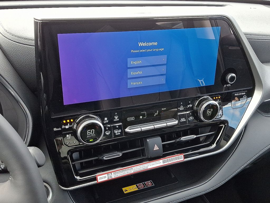 Thumbnail: 2026 Toyota Highlander - 10