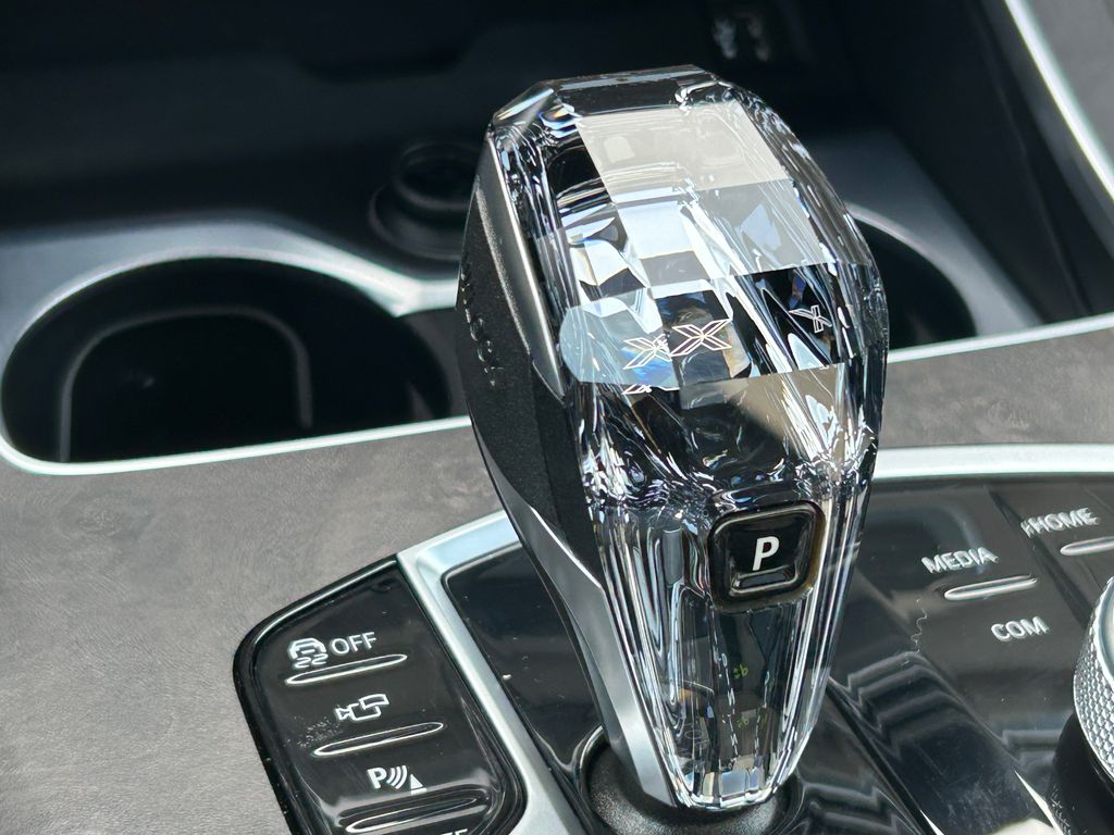 Thumbnail: 2022 BMW X7 - 28