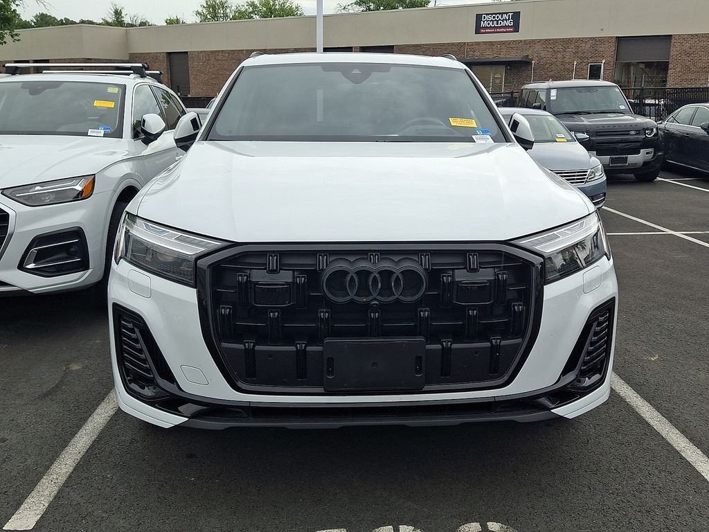 Thumbnail: 2025 Audi Q7 - 2