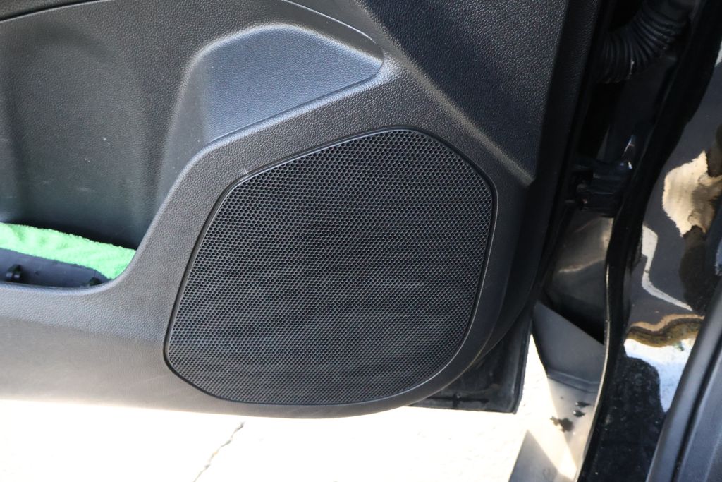 Thumbnail: 2024 Chevrolet Trax - 16