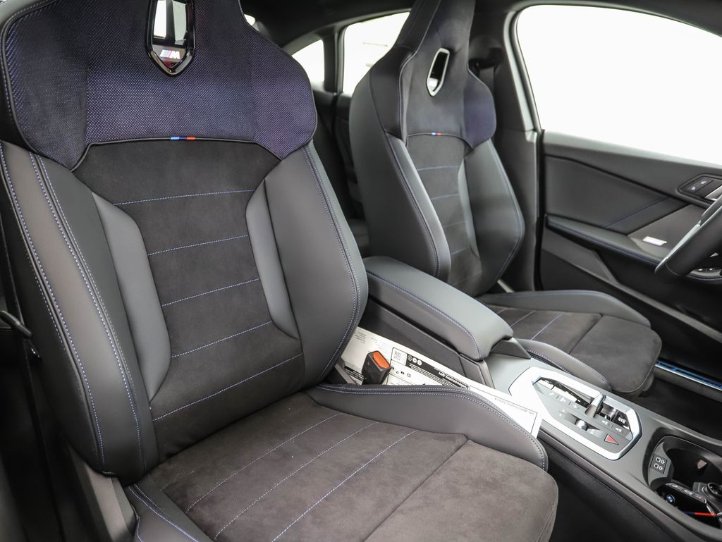 Thumbnail: 2025 BMW 2 Series - 31