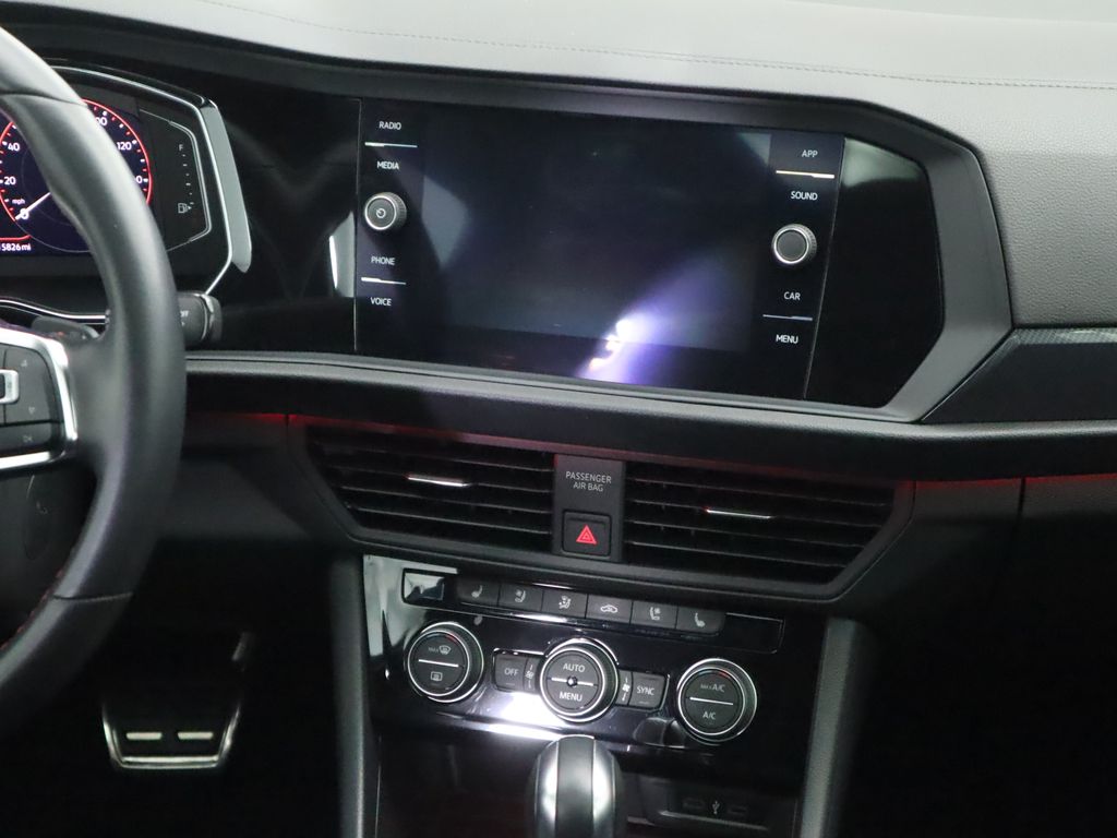 Thumbnail: 2021 Volkswagen Jetta - 14