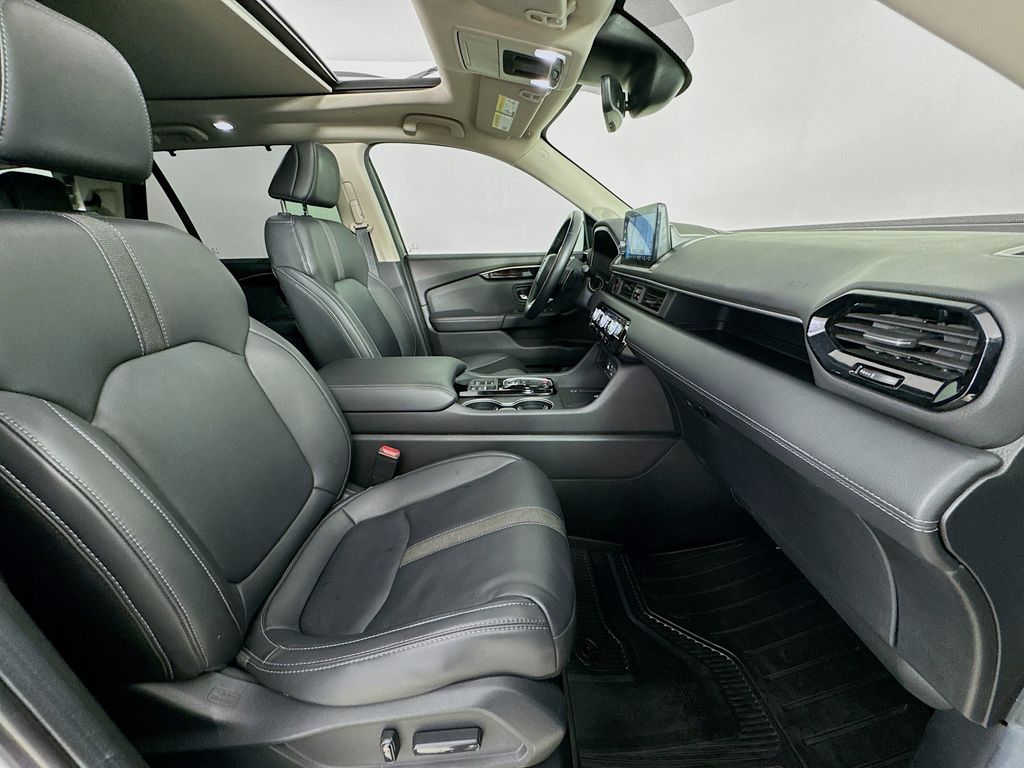 Used Car 2024 Honda Pilot  Touring For Sale Under $50,000 In Austin, Texas