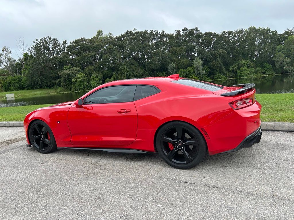 Thumbnail: 2018 Chevrolet Camaro - 3