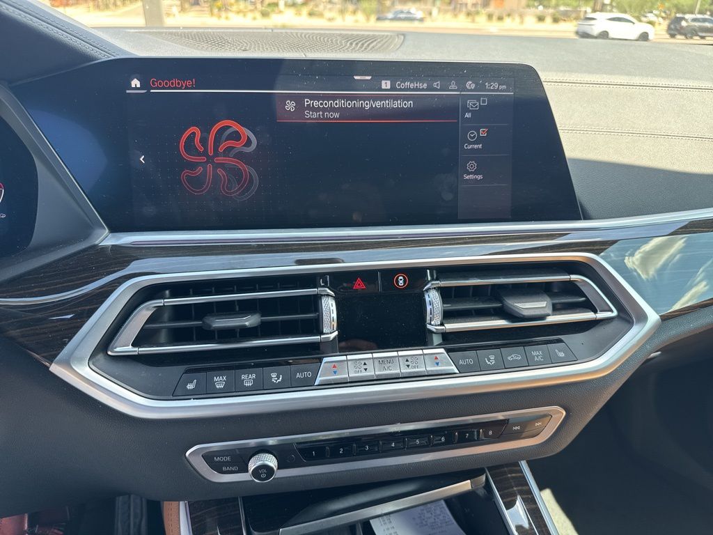 Thumbnail: 2021 BMW X5 - 11