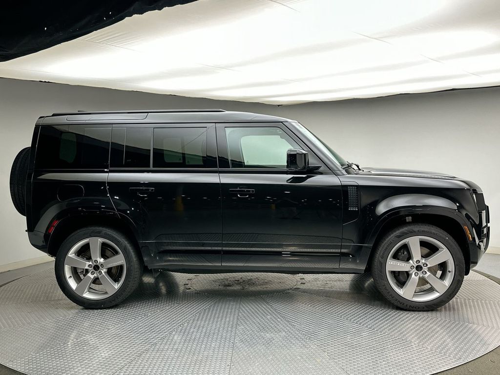 Thumbnail: 2026 Land Rover Defender - 4
