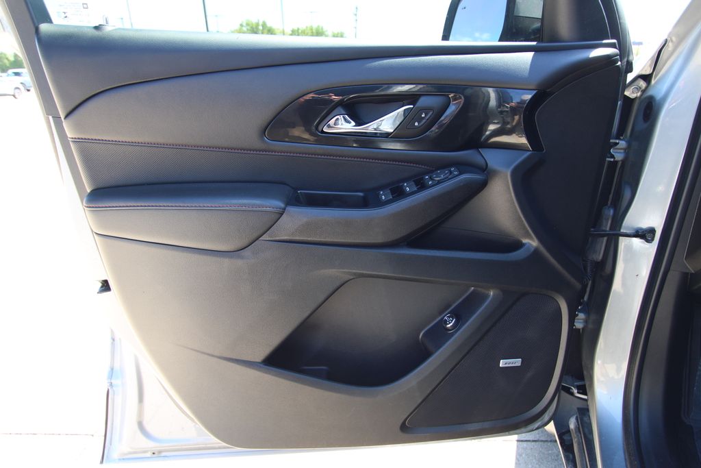 Used 2023 Chevrolet Traverse SUV