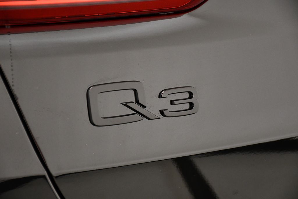 2025 Audi Q3  9