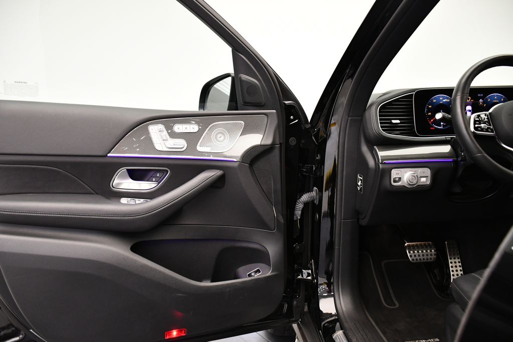 2023 Mercedes-Benz GLS 450 4MATIC 32