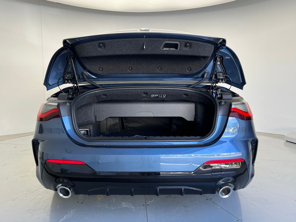 Thumbnail: 2026 BMW 4 Series - 9