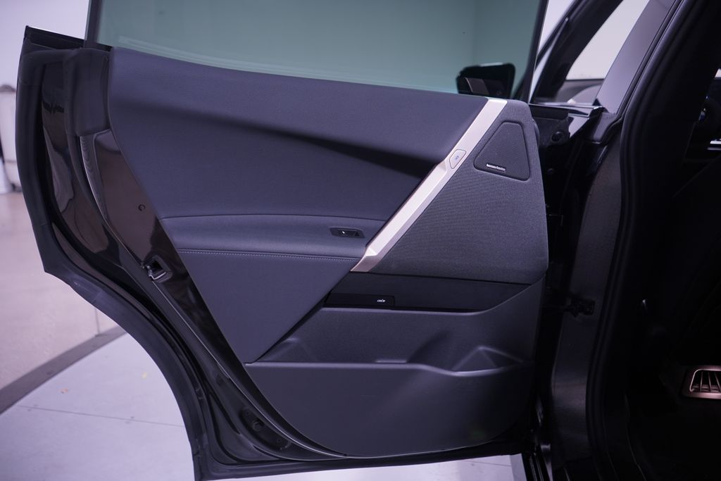 Thumbnail: 2026 BMW iX - 14