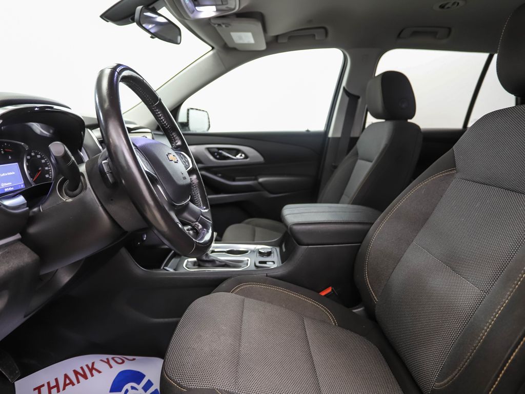 Thumbnail: 2020 Chevrolet Traverse - 11