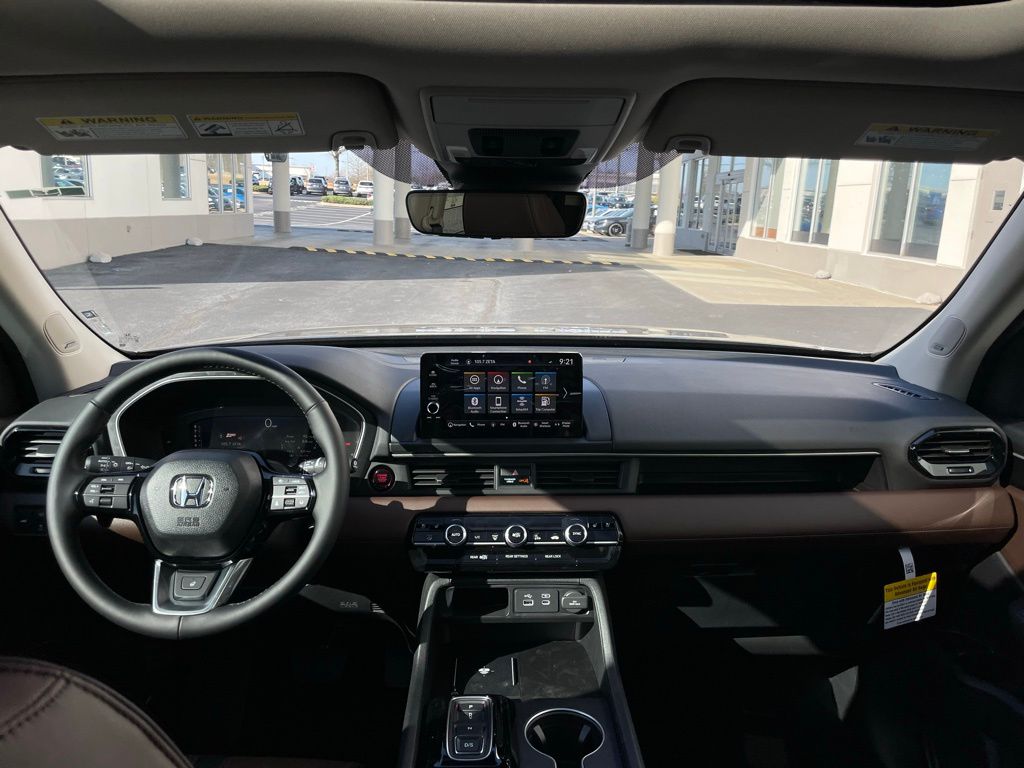 Thumbnail: 2025 Honda Pilot - 10